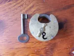 oldbrasslock.jpg oldbrasslock.jpg
