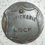 unpickable-escutc.jpg unpickable-escutc.jpg
