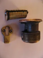 lock-004.jpg lock-004.jpg