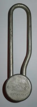 014junkunc-combination-padlock.jpg 014junkunc-combination-padlock.jpg