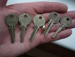 old-cyl-keys.jpg old-cyl-keys.jpg
