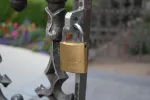 slightly-broken-abus-83.jpg slightly-broken-abus-83.jpg