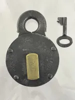 linley-crabclaw-padlock-a.jpg linley-crabclaw-padlock-a.jpg